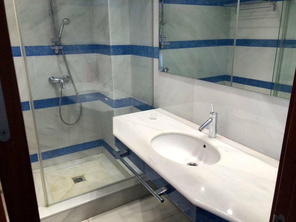 Atico-Duplex Primera Linea De Playa En El Centro De Estepona Bagian luar foto